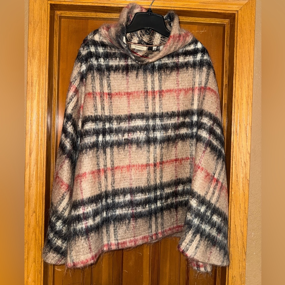 Burberry cape - image 1